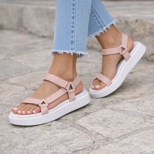 Design Lab Lord & Taylor Pink Flatform Sport Sandals Teva Style - Size 10